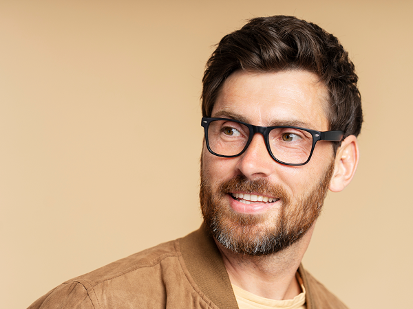 Varifocal Glasses - Progressive lenses for clear vision at all distances